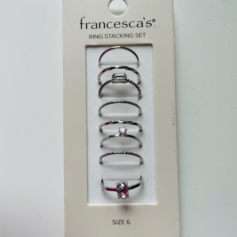Francesca’s Ring Stacking Set - Picture 3 of 6